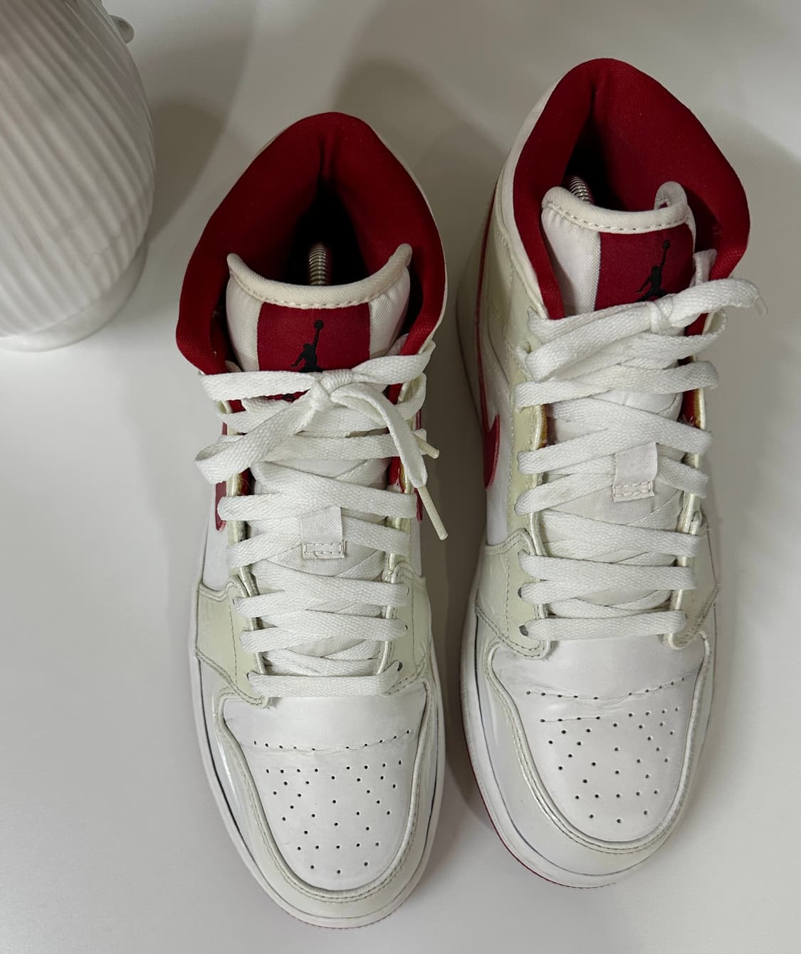 나이키 조던 1 미드 화이트 짐 레드 270 상품이미지2