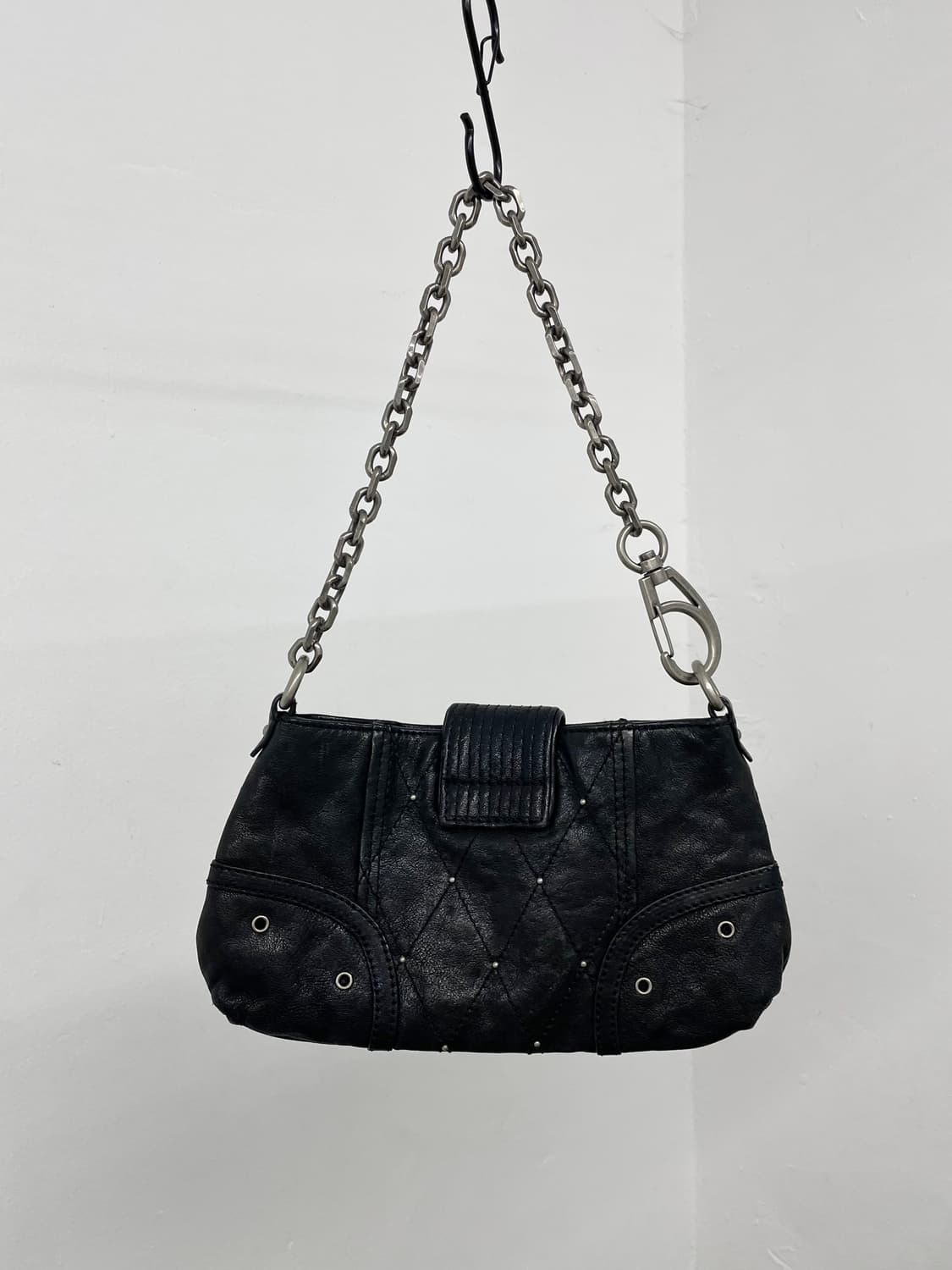 쥬시꾸뛰르 스터드 버클 체인 백 상품이미지8