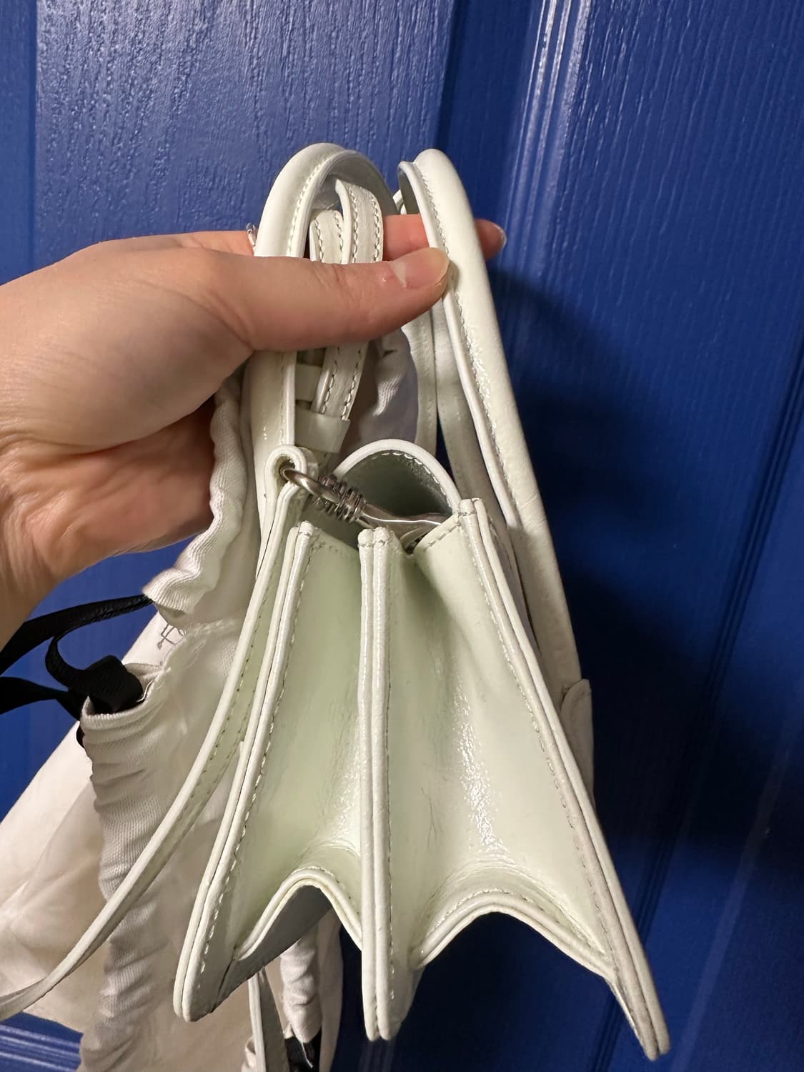 마지셔우드 그랜마 미니백 화이트 크랙레더 상품이미지7