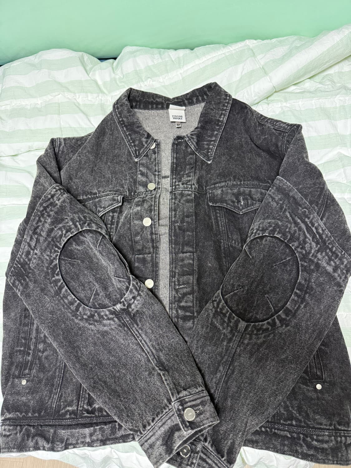 파프롬왓 서클 워시드 데님자켓 상품이미지2