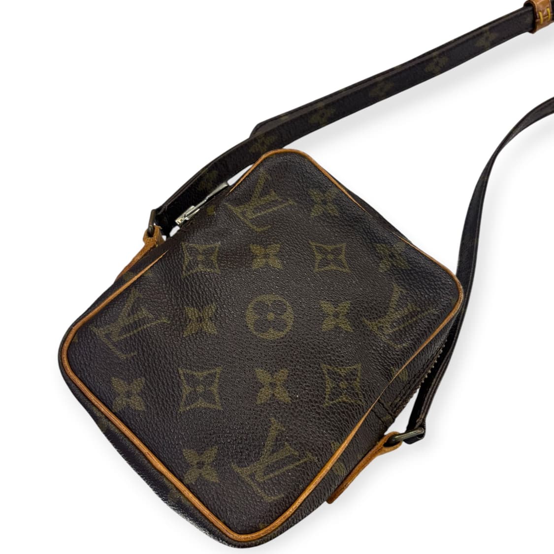 루이비통 모노그램 미니 디뉴브 크로스백 상품이미지6