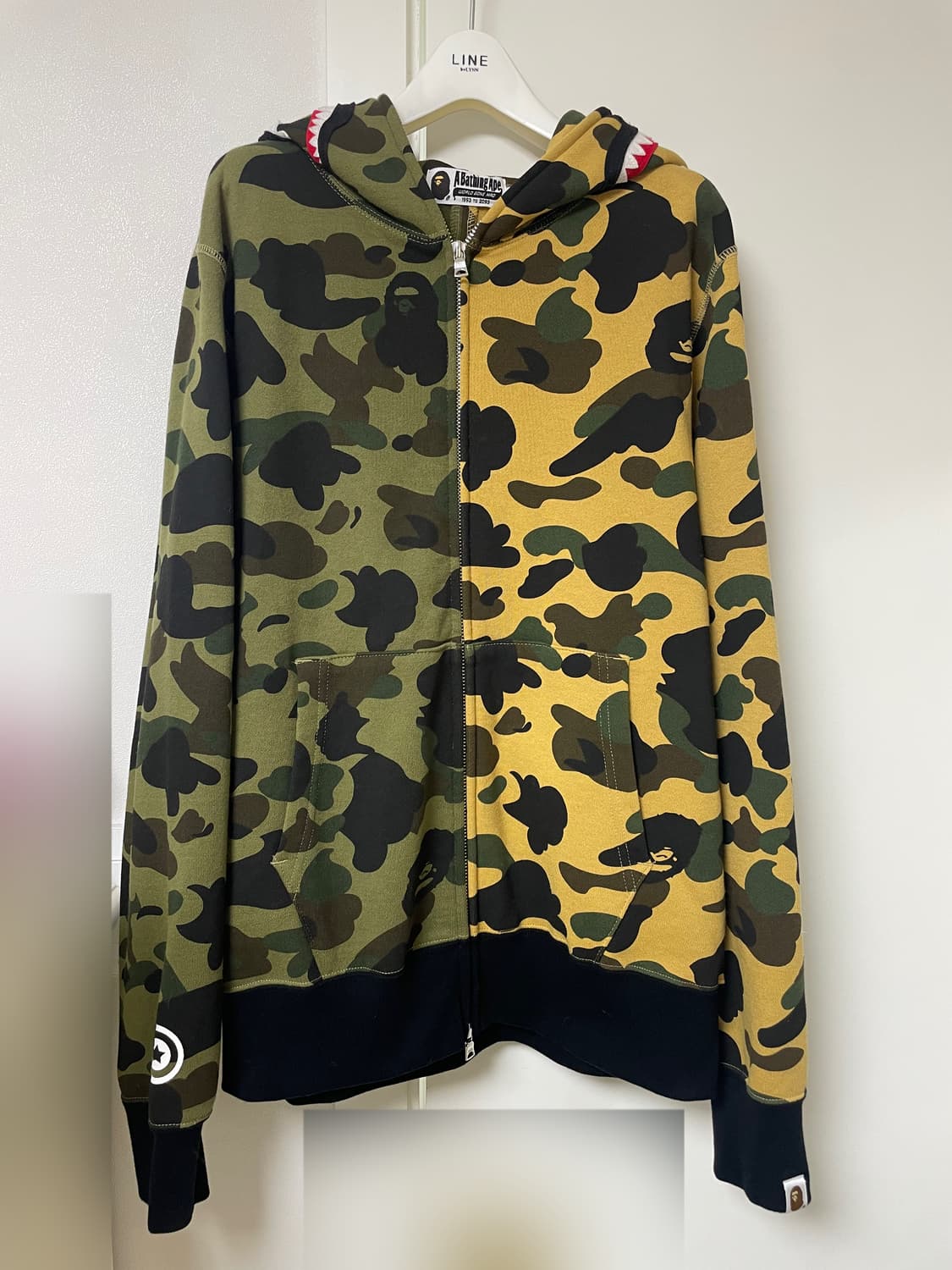 BAPE 1st Camo Separate Shark Zip Hoodie 상품이미지9