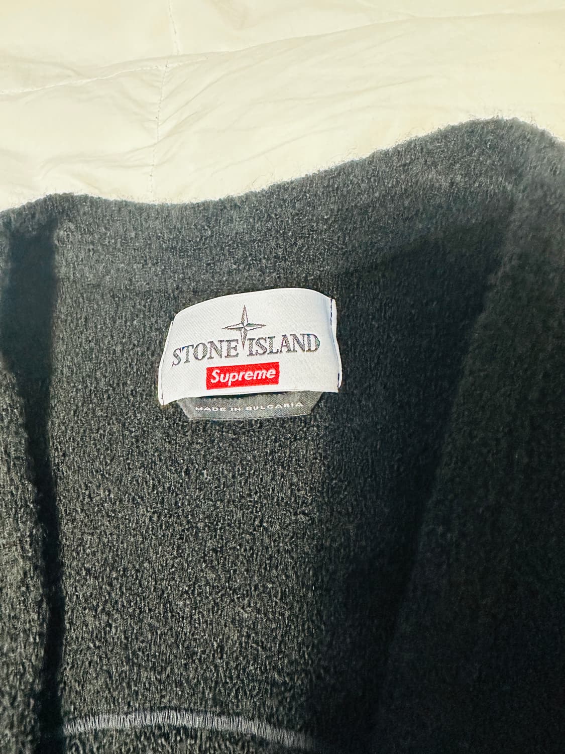 슈프림 스톤아일랜드 부클 가디건 블랙 상품이미지3