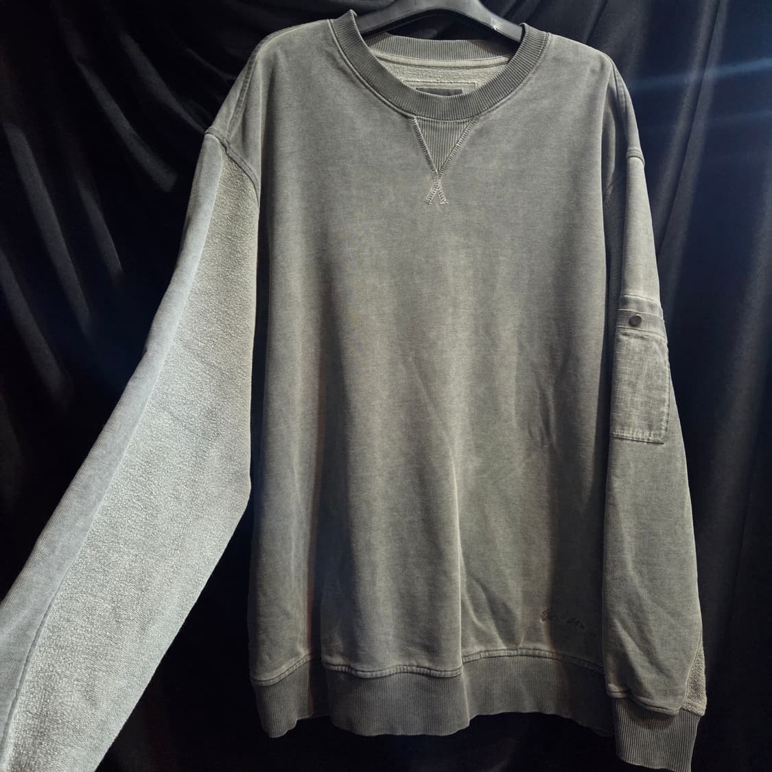 시리즈 피그먼트 맨투맨 상품이미지1