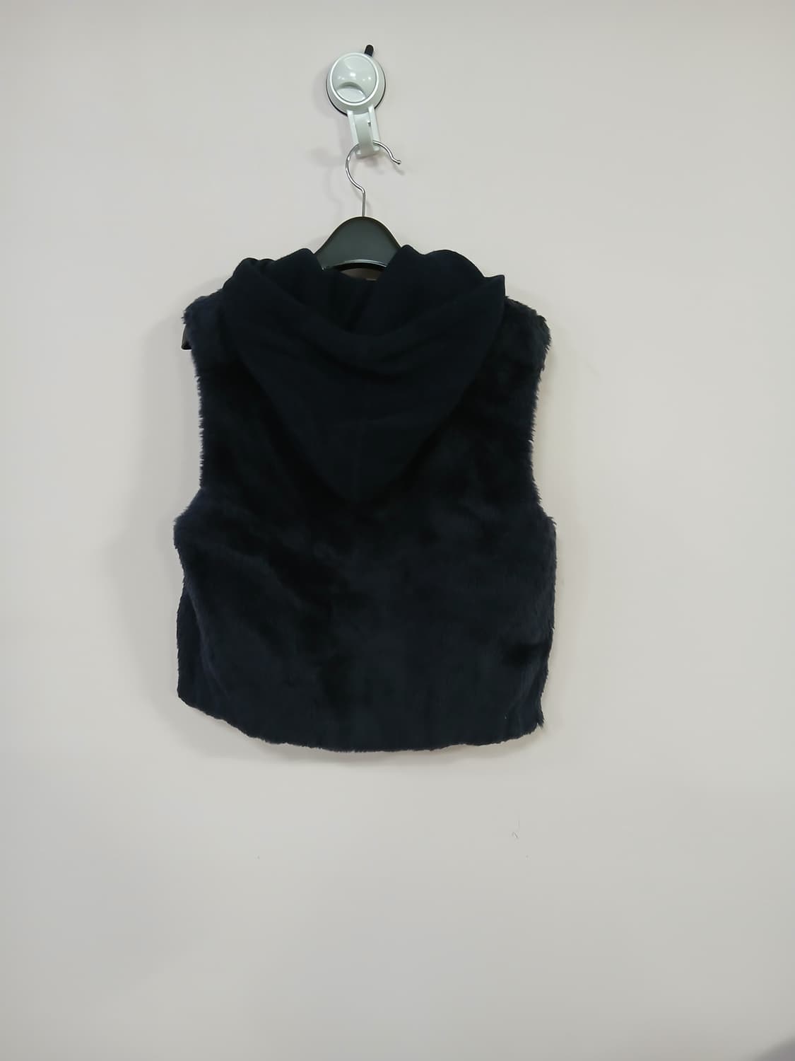 더엣지 후드 퍼 베스트 블랙 상품이미지2