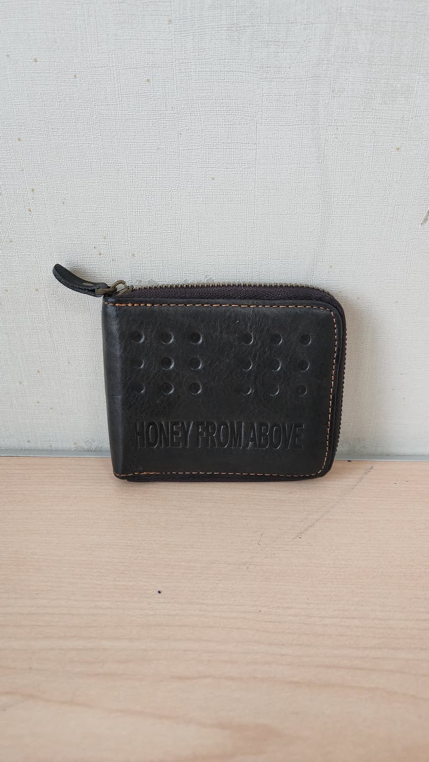 HONEYFROMABOVE 블랙 지퍼 스티치 반지갑 상품이미지1