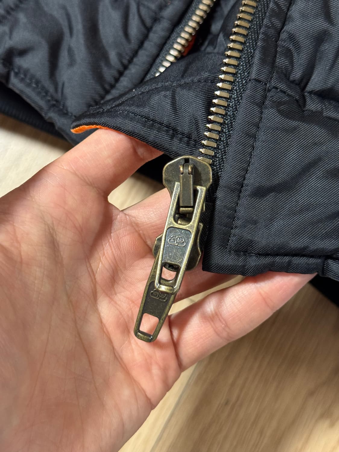 발렌시아가 스테로이드 봄버 44 상품이미지5