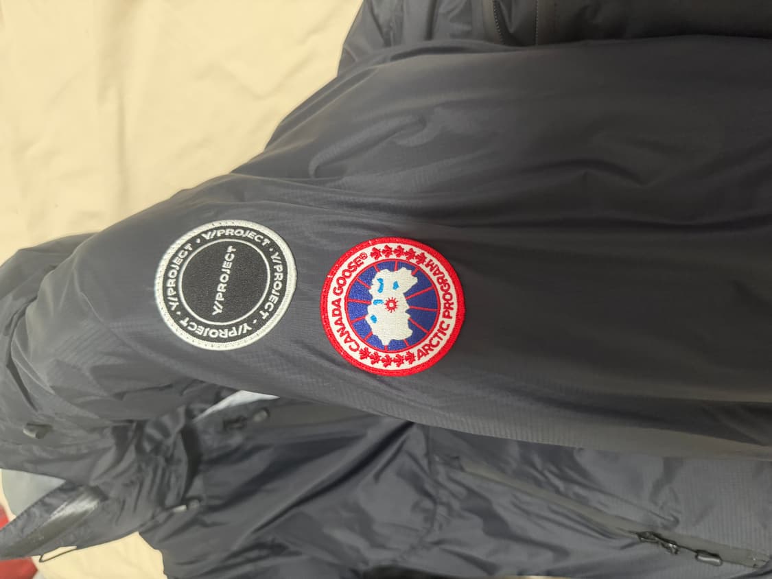 캐나다구스 와이프로젝트패딩 상품이미지9