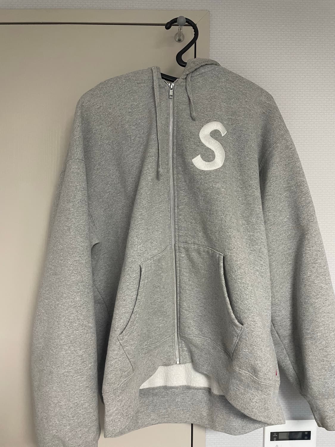 슈프림 S로고 후드집업 그레이 23FW 상품이미지2