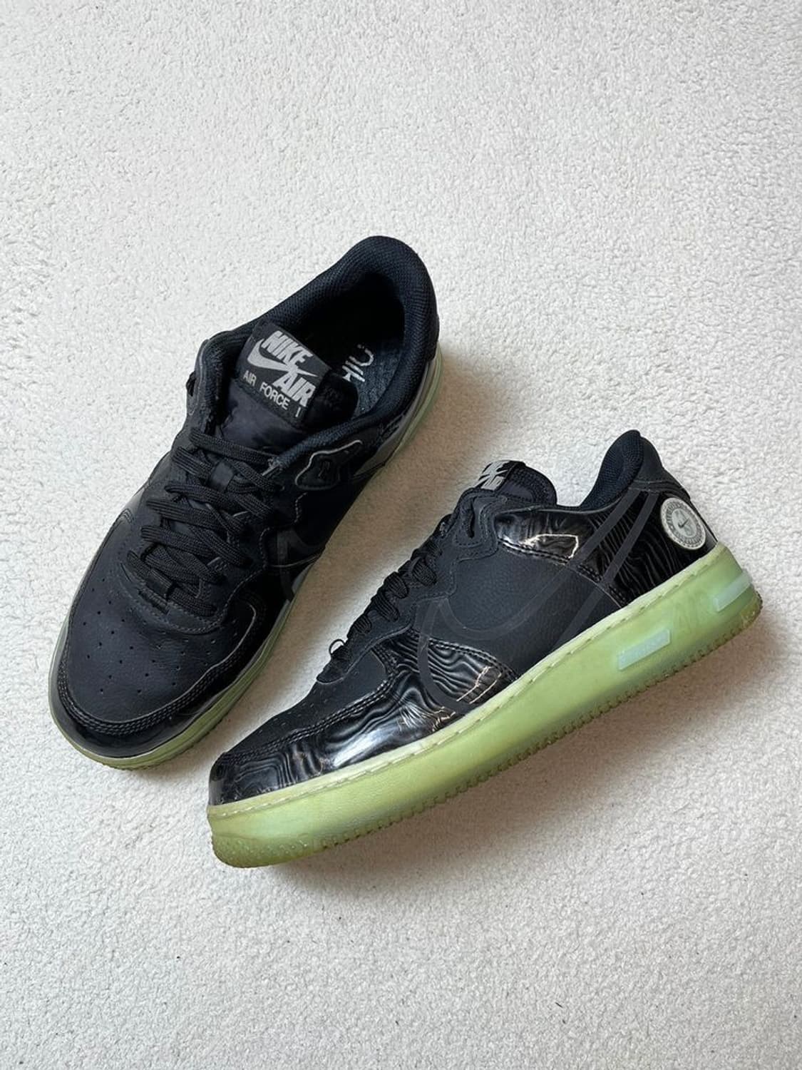 나이키 에어 포스 1 리액트 LV8 베얼리 스니커즈 A1883 상품이미지1