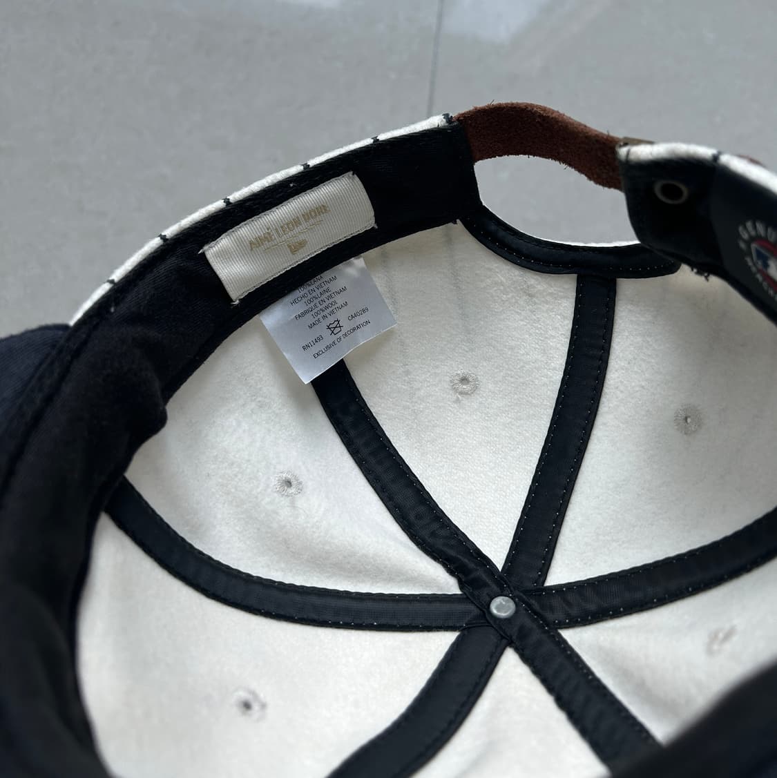 에임레온도르 핀스트라이프 볼캡 상품이미지8