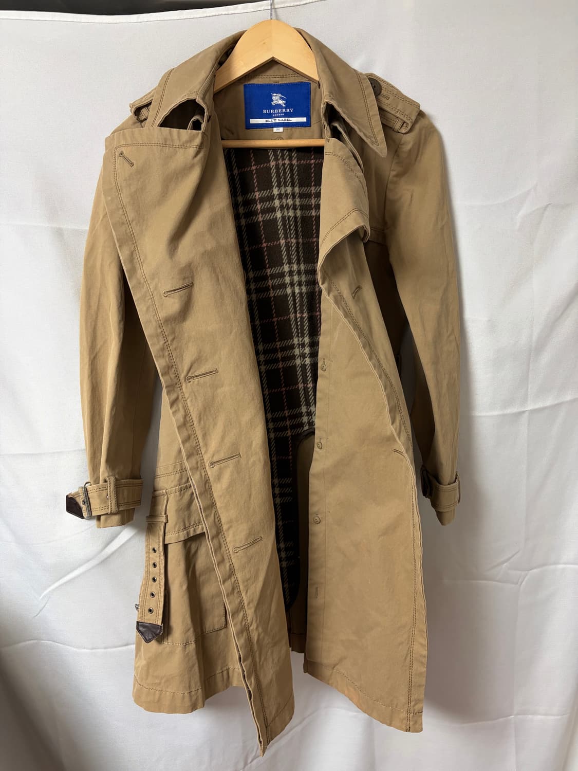 Women Burberry 코트 판매합니다. 상품이미지3