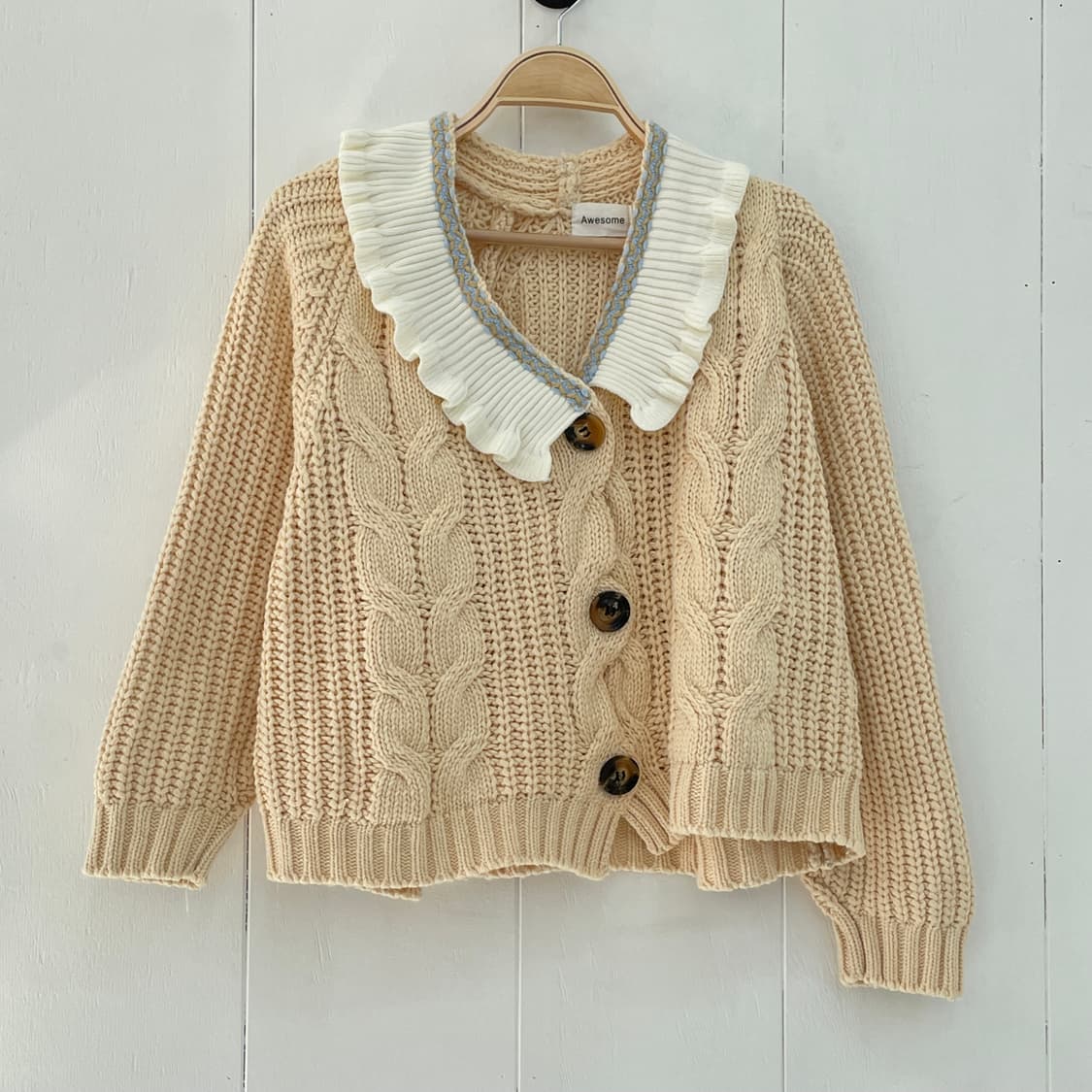 Awesome(어썸) 배색 프릴 칼라 케이블 니트 가디건 상품이미지2