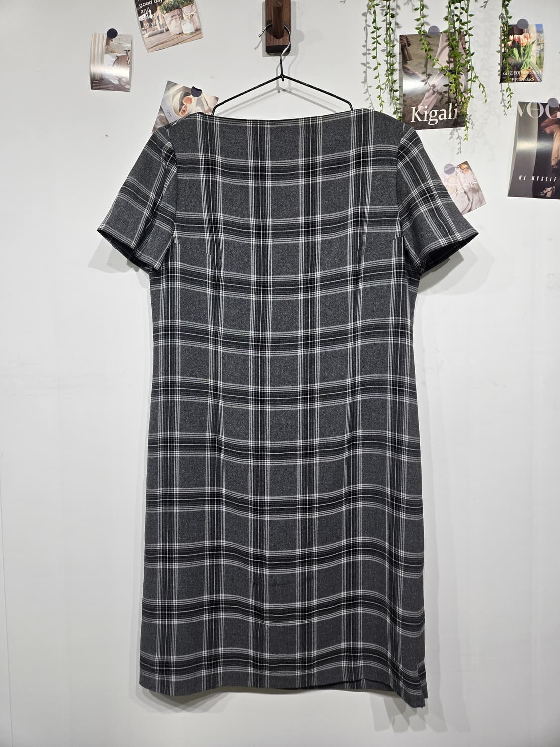 꾸레쥬 체크 패턴 반팔 원피스 그레이 상품이미지3