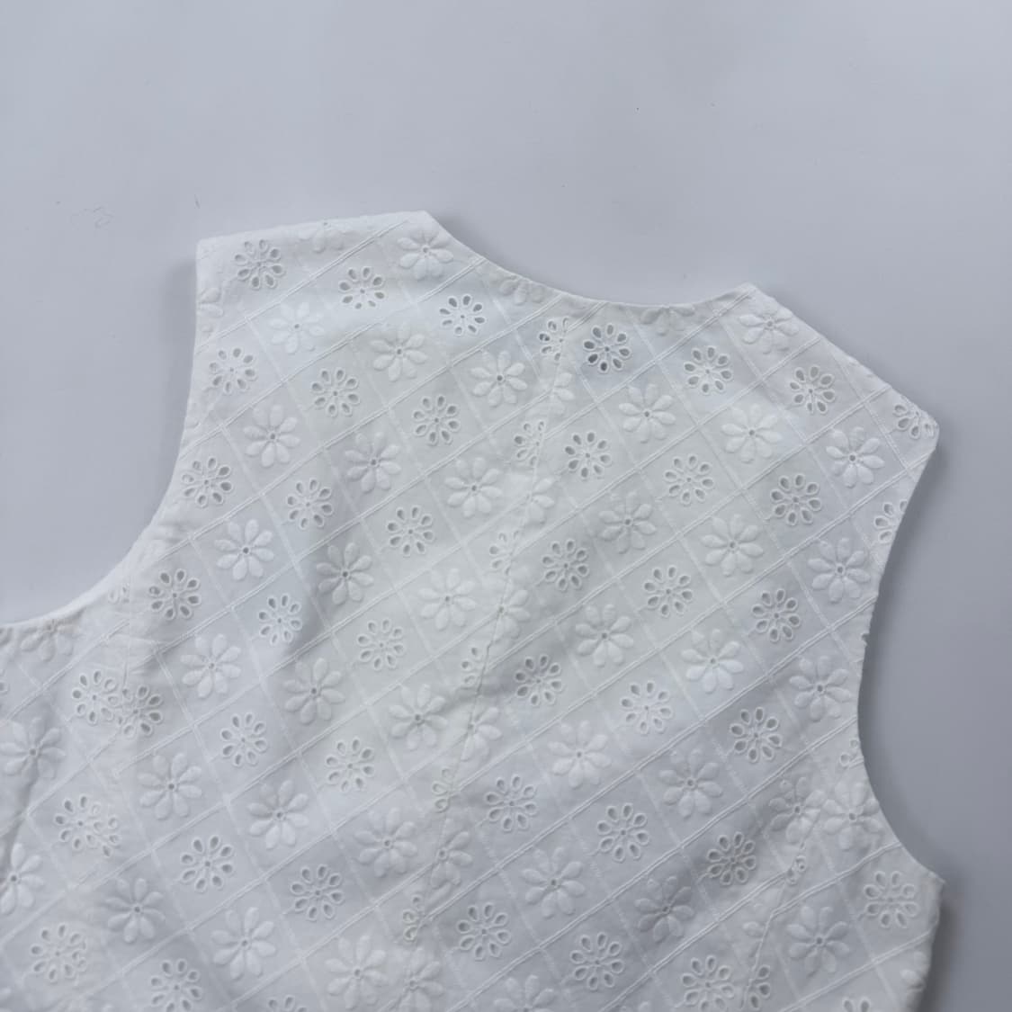 마르디메크르디 CLASSIC VEST EYELET_WHITE 상품이미지7