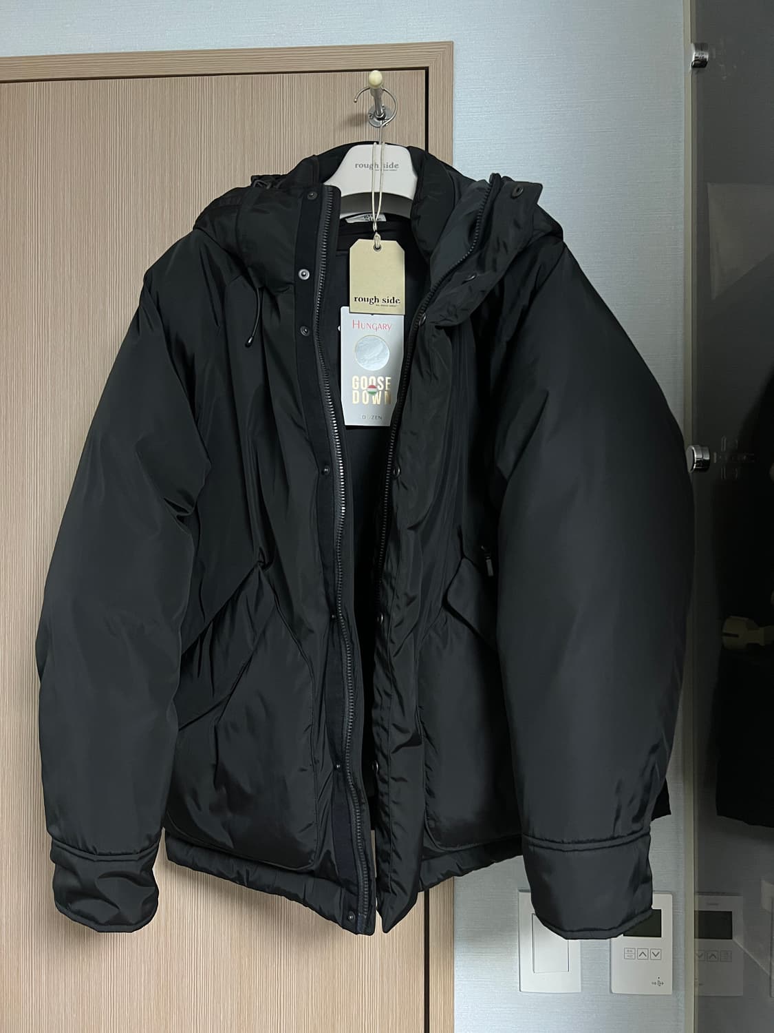 24fw 러프사이드 클라우드 파카 패딩 블랙 상품이미지1