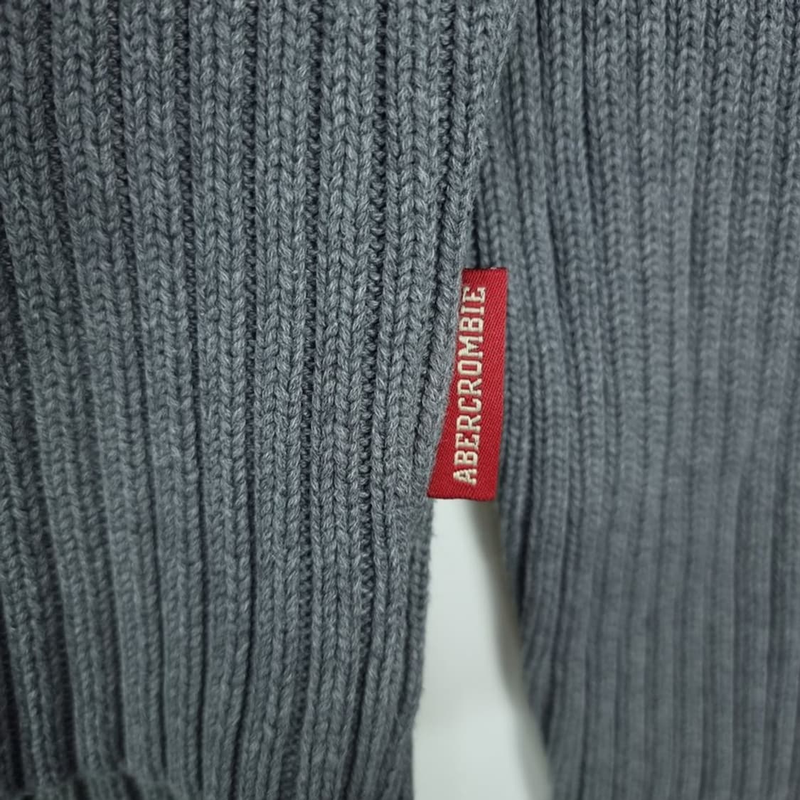 [아베크롬비] 슬림핏 하프집업 반집업 니트 그레이 M18556 상품이미지6