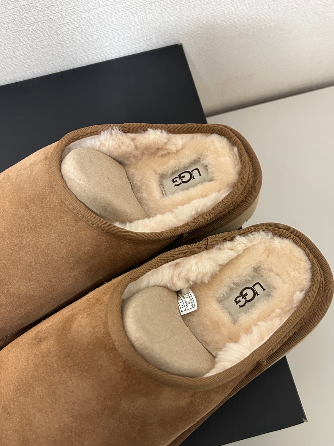 [새상품] 어그 클래식 슬립온 상품이미지3