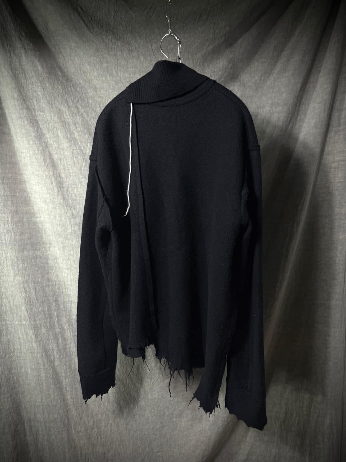 BED j.w. FORD Distressed High Neck Knit  상품이미지5