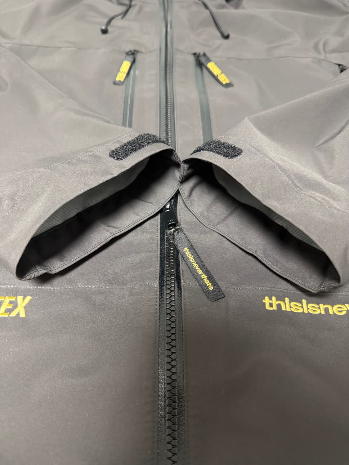 [L] 디스이즈네버댓 고어텍스 3L 자켓 블랙 상품이미지2