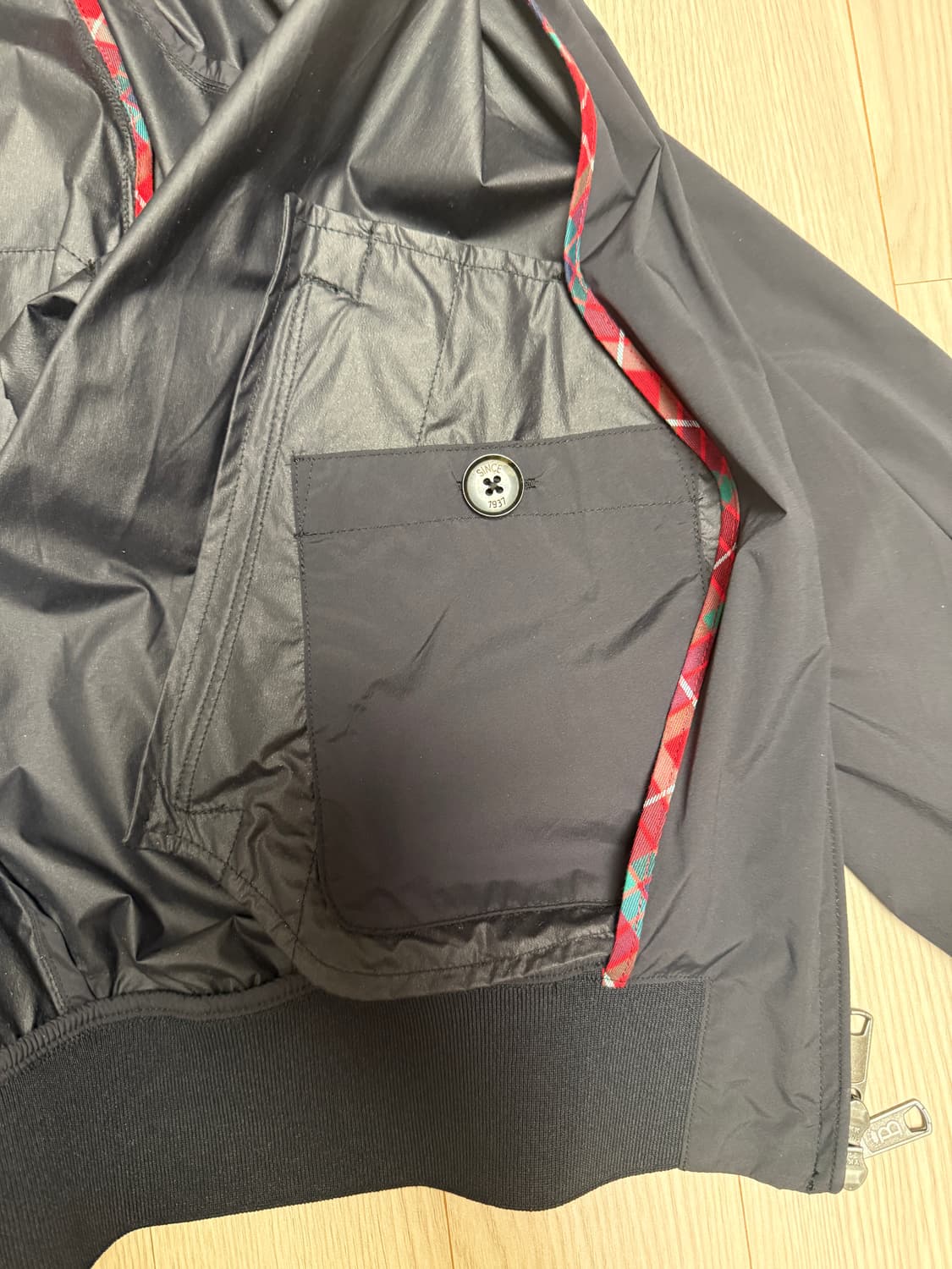 바라쿠타 G9 올블랙 윈드 브레이커 XL 상품이미지7