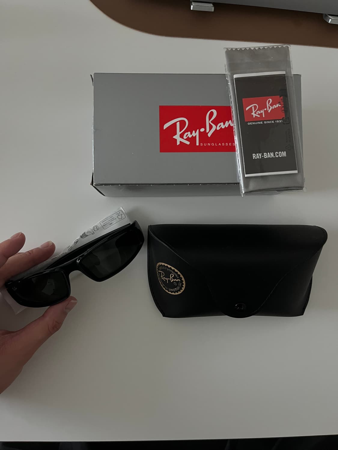 레이벤 RB4335 상품이미지4