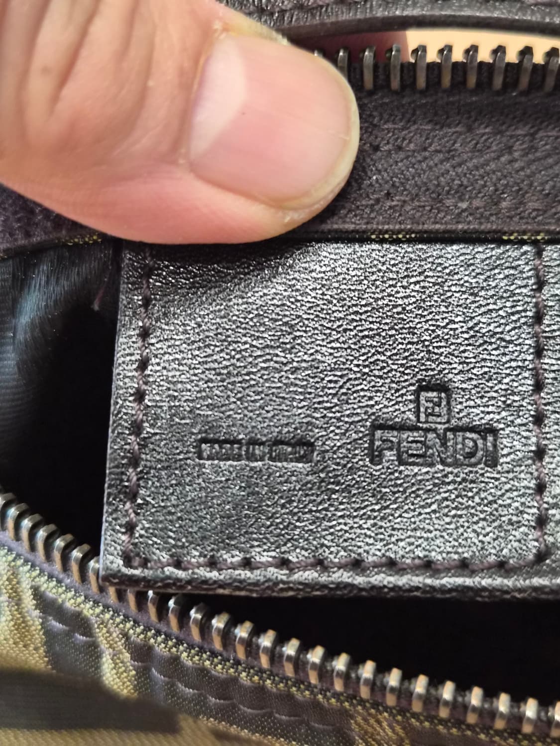 (정품) 펜디 주카 FF 숄더백 (명품 여자 가방 토트백 맘마백 바게트백 상품이미지4