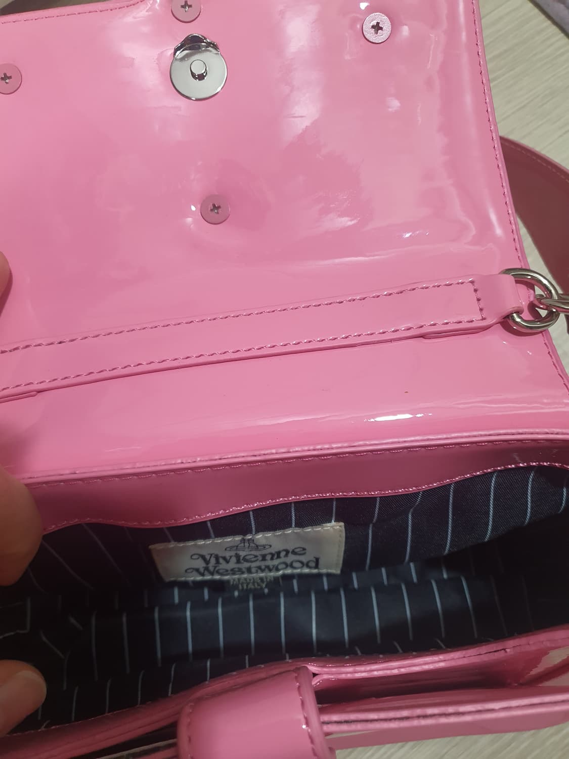 비비안웨스트우드 헤이즐 핑크 핸드백 미듐 상품이미지4