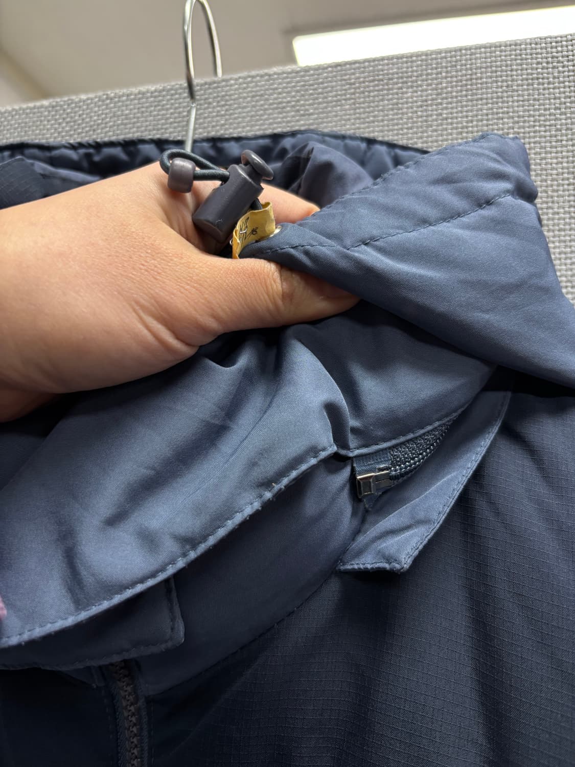 나이키 올드스쿨 후드탈착 다운패딩 상품이미지4