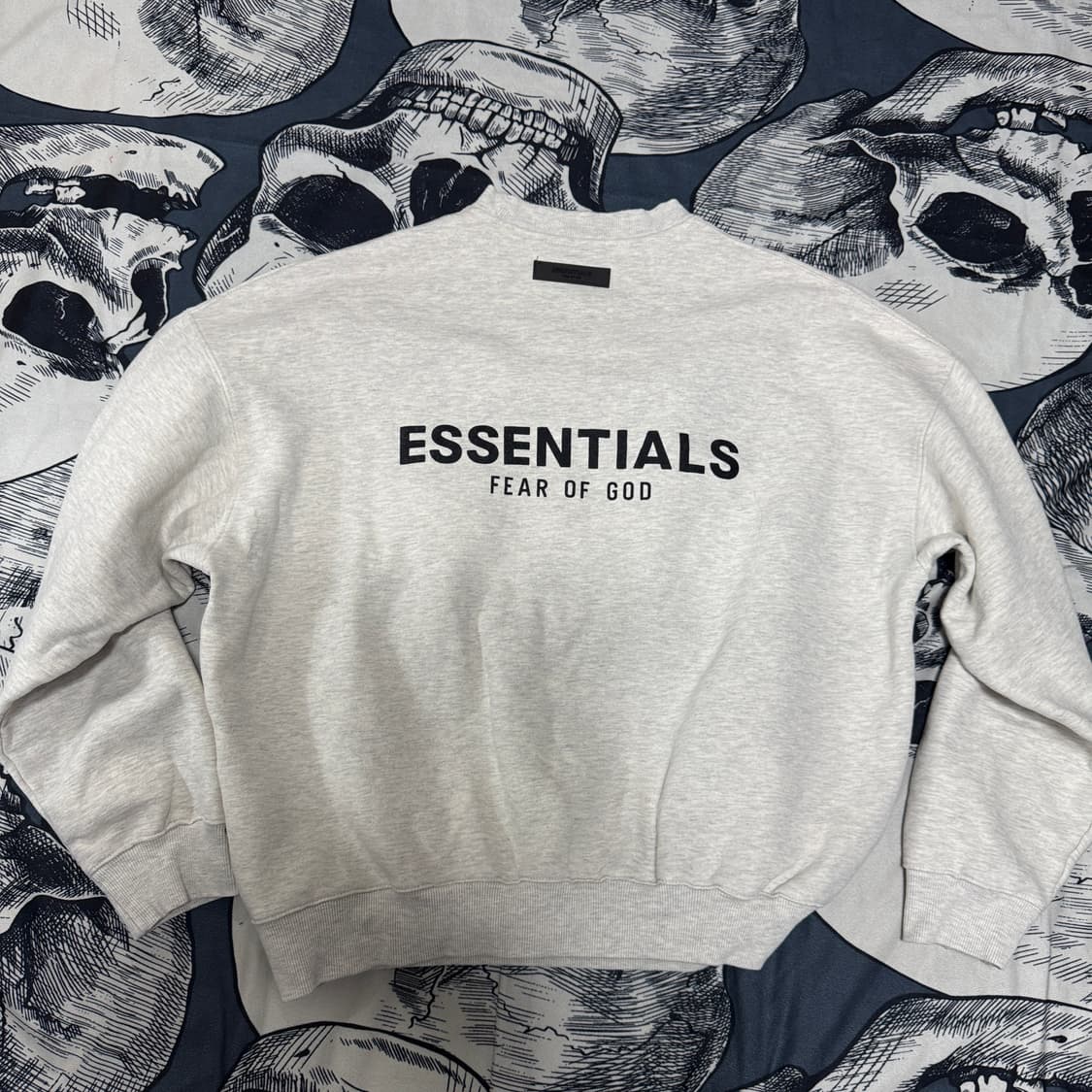 에센셜 피어오브갓 기모맨투맨 L사이즈 상품이미지3