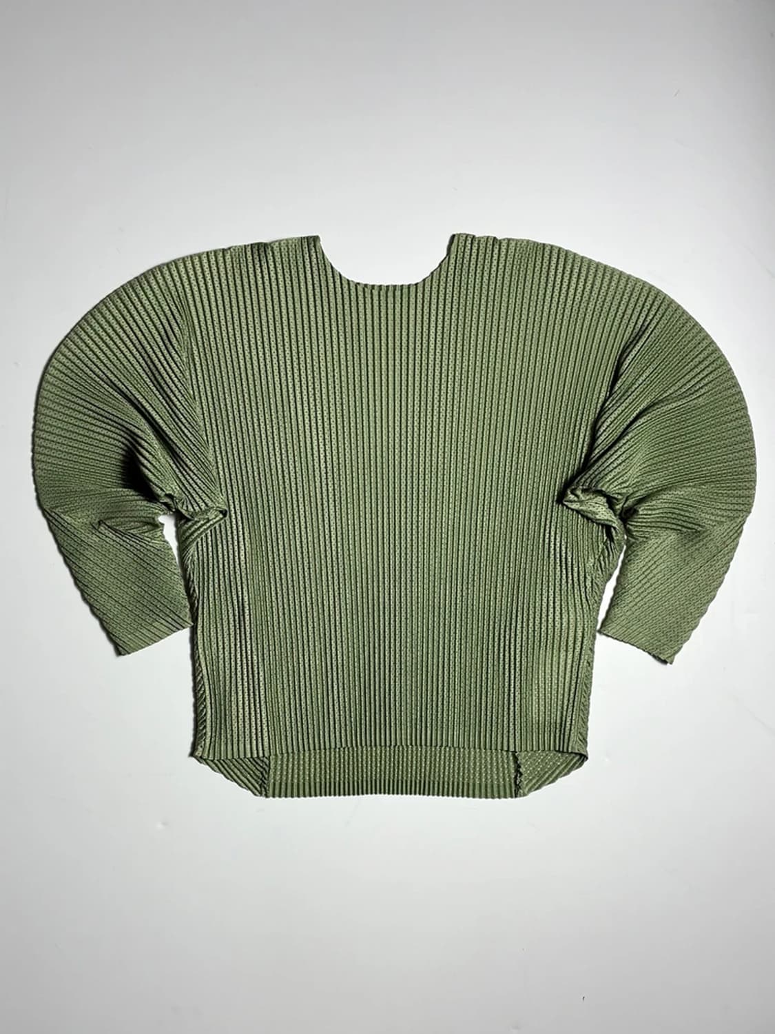 이세이미야케 옴므 플리세 24SS 플리츠 텍스처 롱슬리브 R2207 상품이미지1