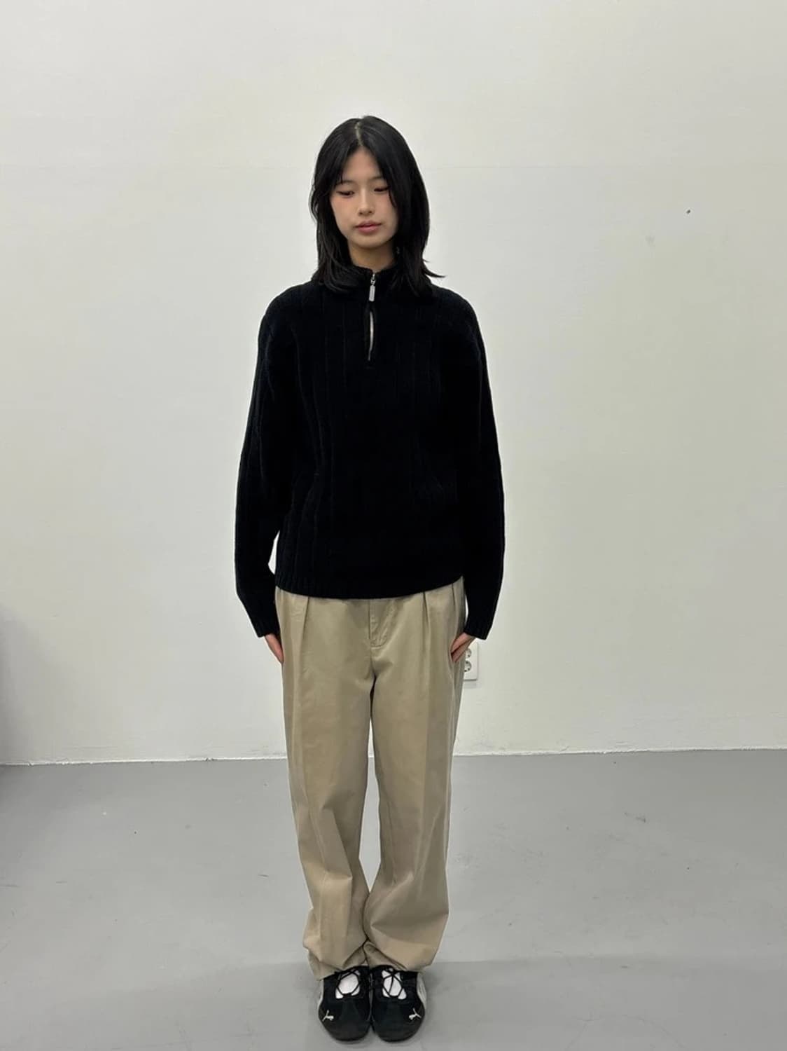 CORDORA Black Half Zip Rib Knit Sweater 상품이미지2