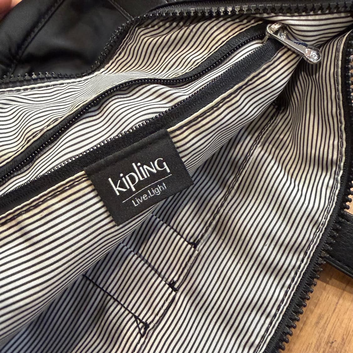 키플링 미니 크로스백 상품이미지3