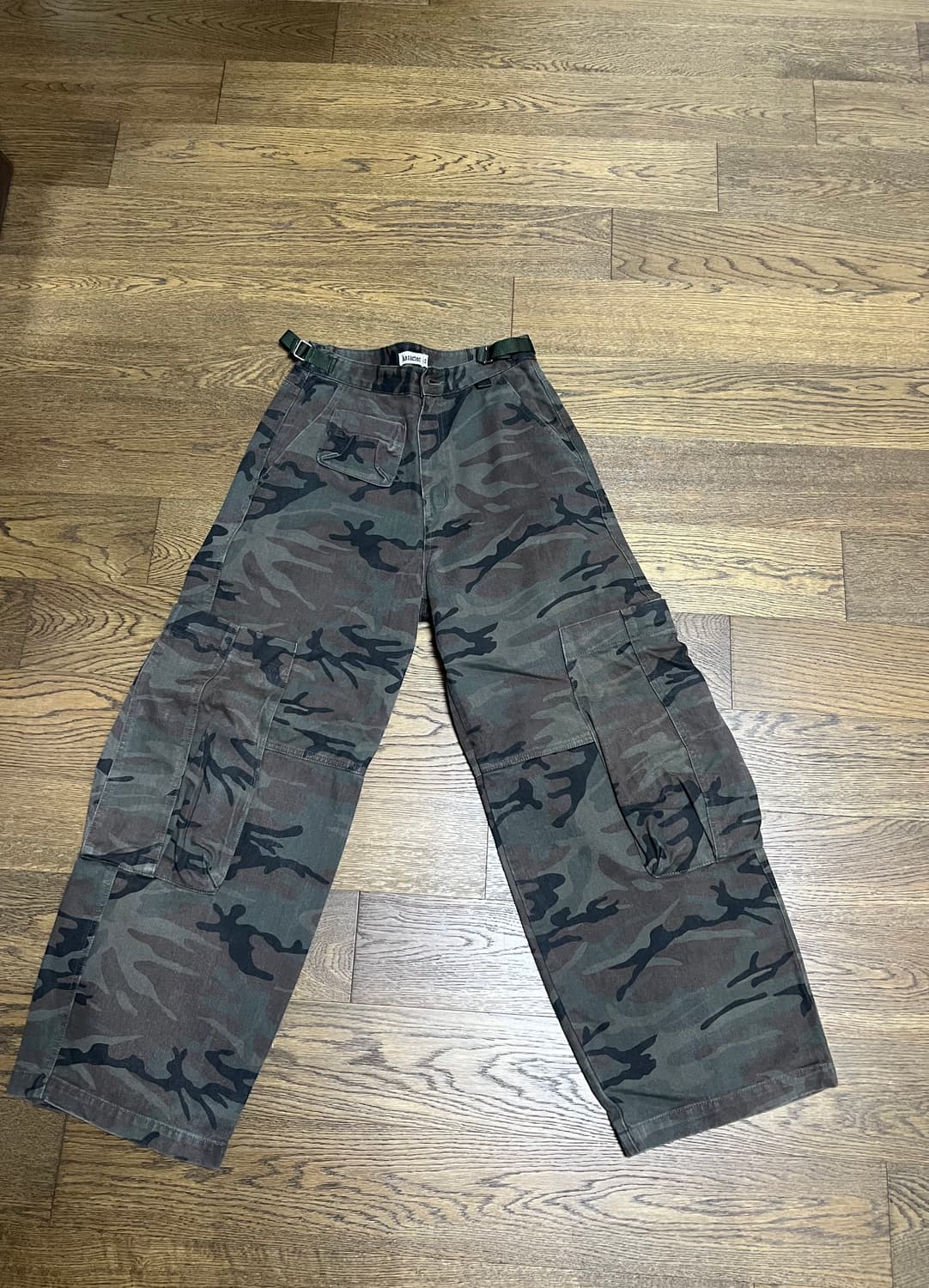 카락터 카모 카고팬츠 상품이미지2