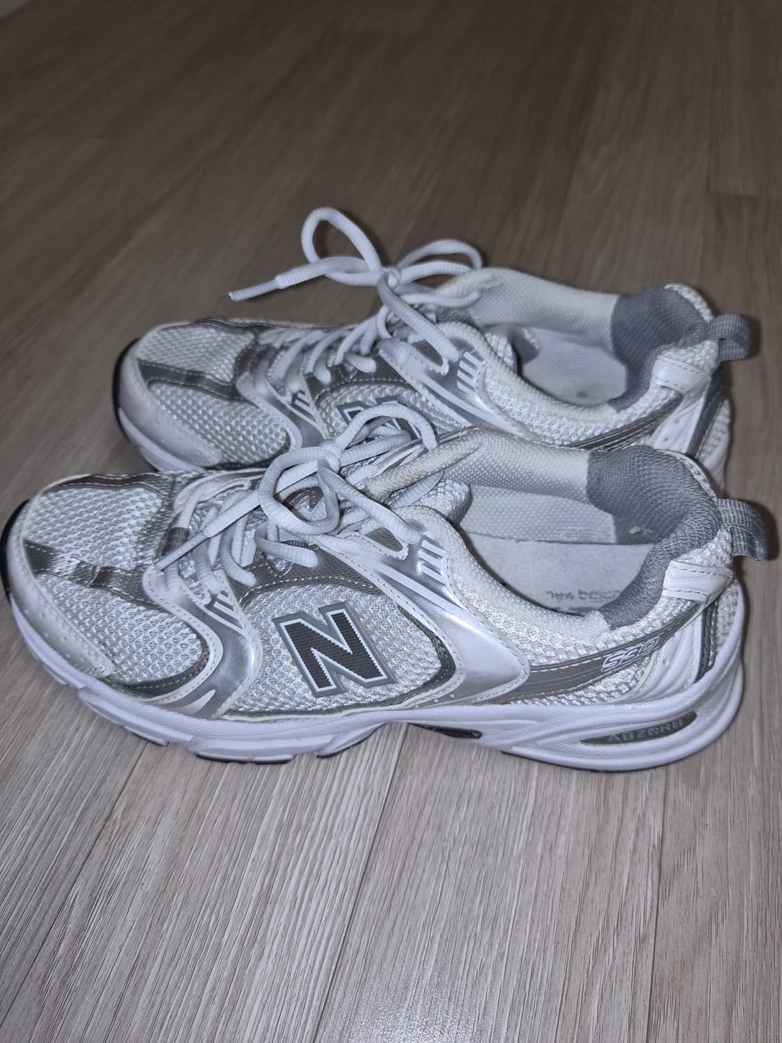 뉴발란스 530 흰/은 운동화 상품이미지1