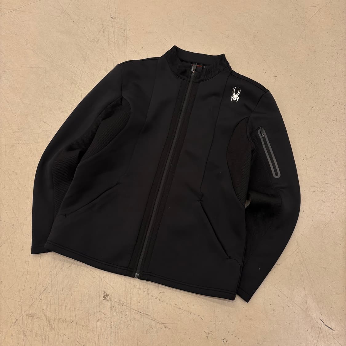 스파이더 블랙 스몰로고 집업 상품이미지1