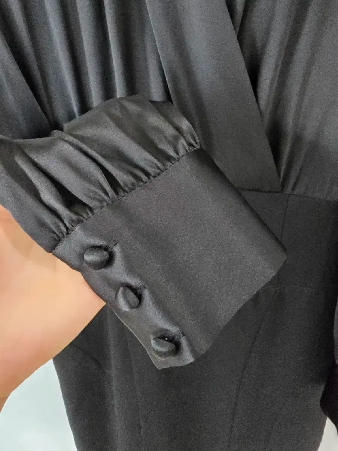 잇미샤 몸매강조 세련된 랩스타일 모직 원피스 상품이미지5