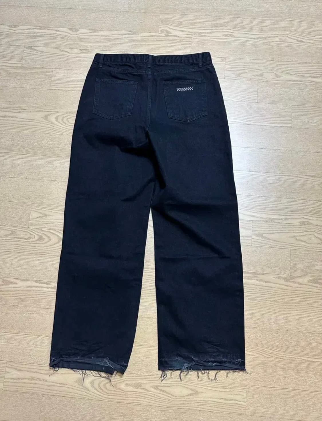 준느 p16 데님 블랙 L사이즈 새제품급 상품이미지3