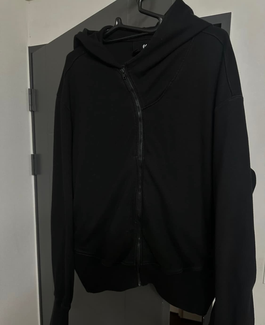 S 누마레 ee 커브드 후드집업 상품이미지1