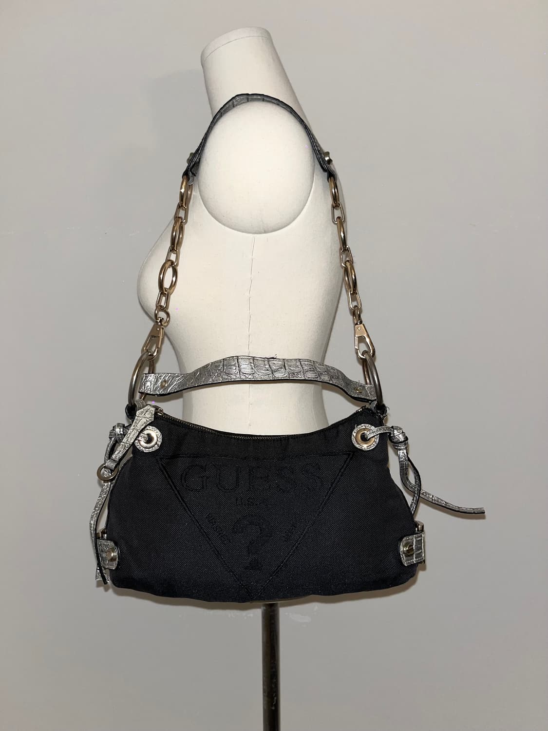 📦Y2K Guess mini shoulder bag 상품이미지2