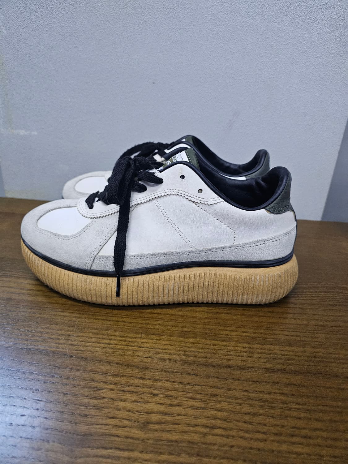 아식스 오니츠카타이거 델리시티 상품이미지5