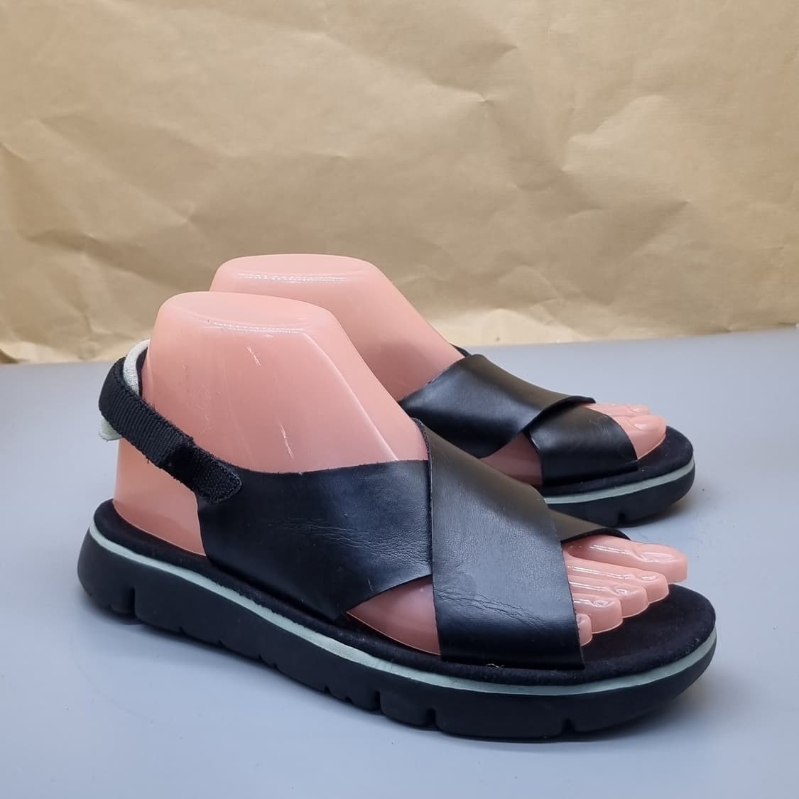 캠퍼 레더 여성샌들37 230 상품이미지1