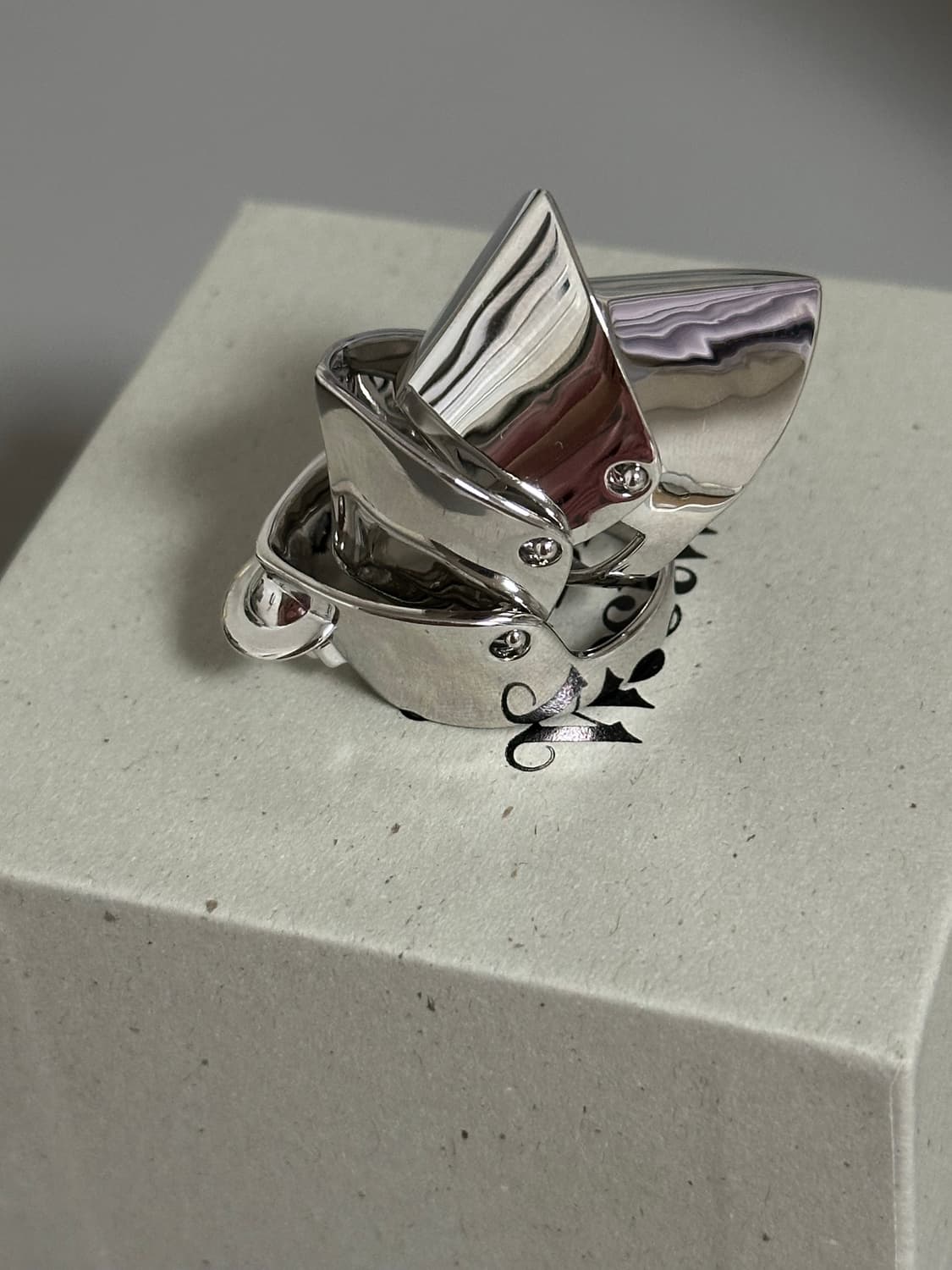 🖤 (L) 비비안 웨스트우드 아머 링 실버 🖤 상품이미지2