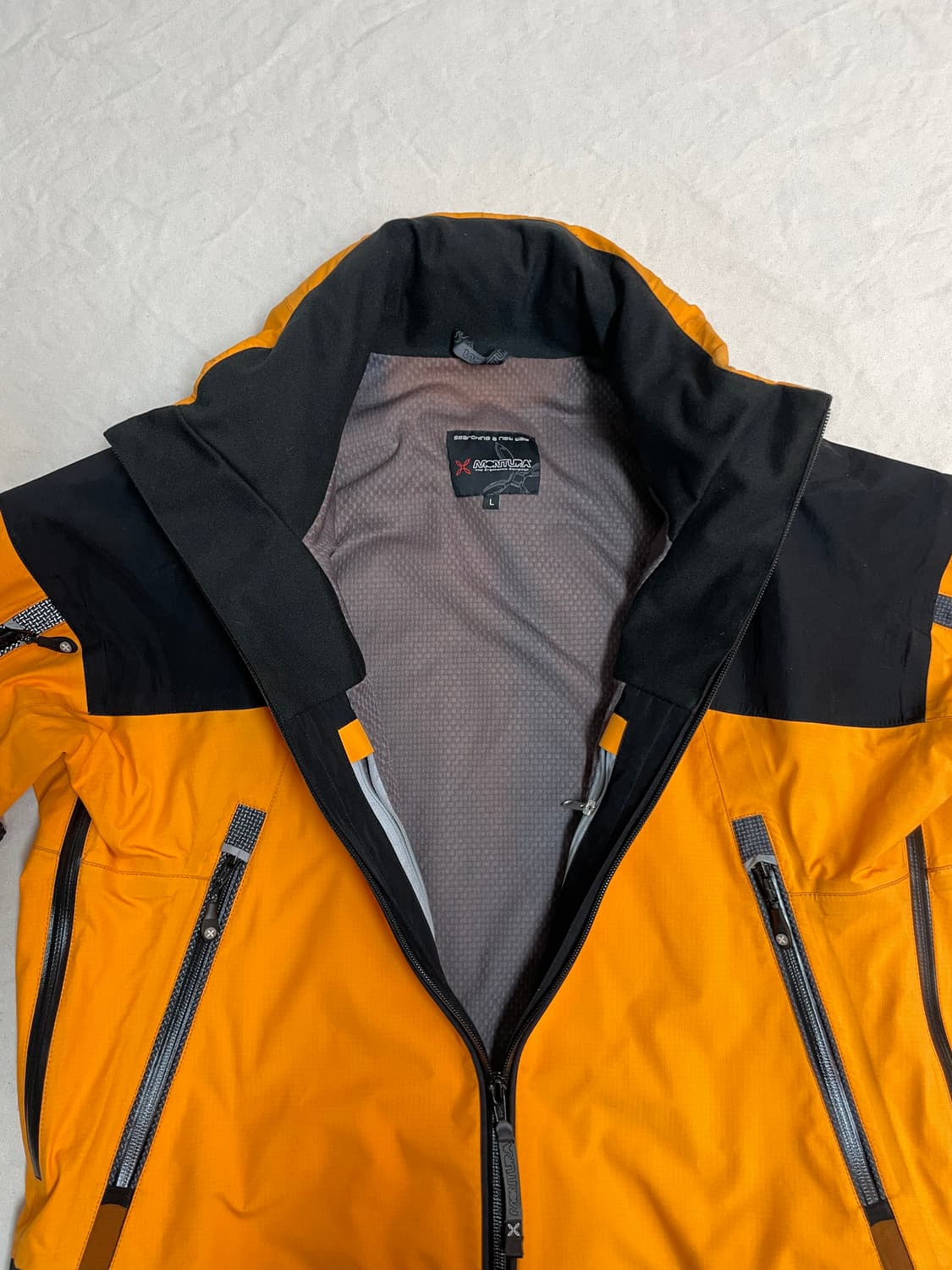 몬츄라 아웃도어 자켓  상품이미지9