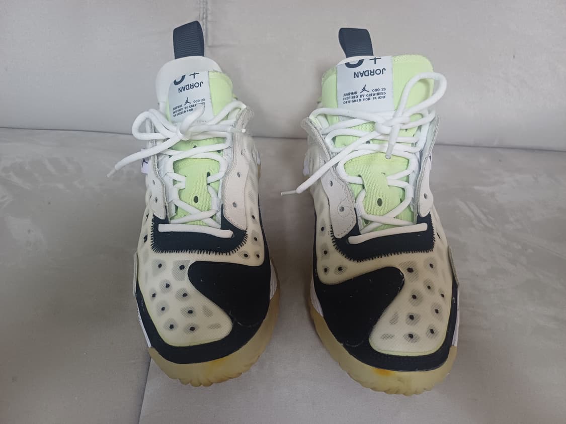 조던델타2 화이트블랙 상품이미지2