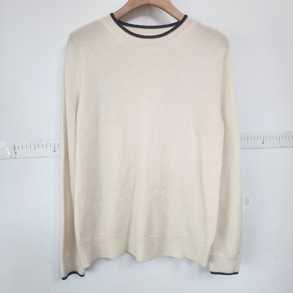 SJSJ 캐시미어 아이보리 라운드넥 긴팔 니트 상품이미지1