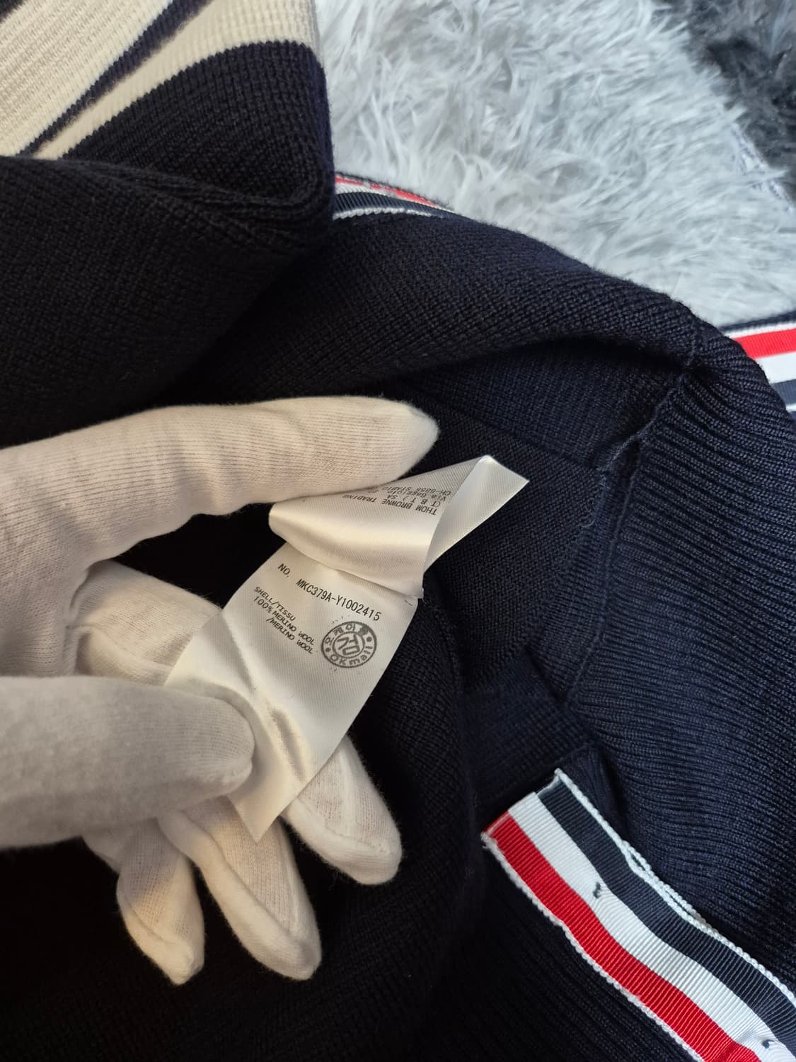 [새상품급] 톰브라운 밀라노 숏 칼라 가디건 상품이미지3