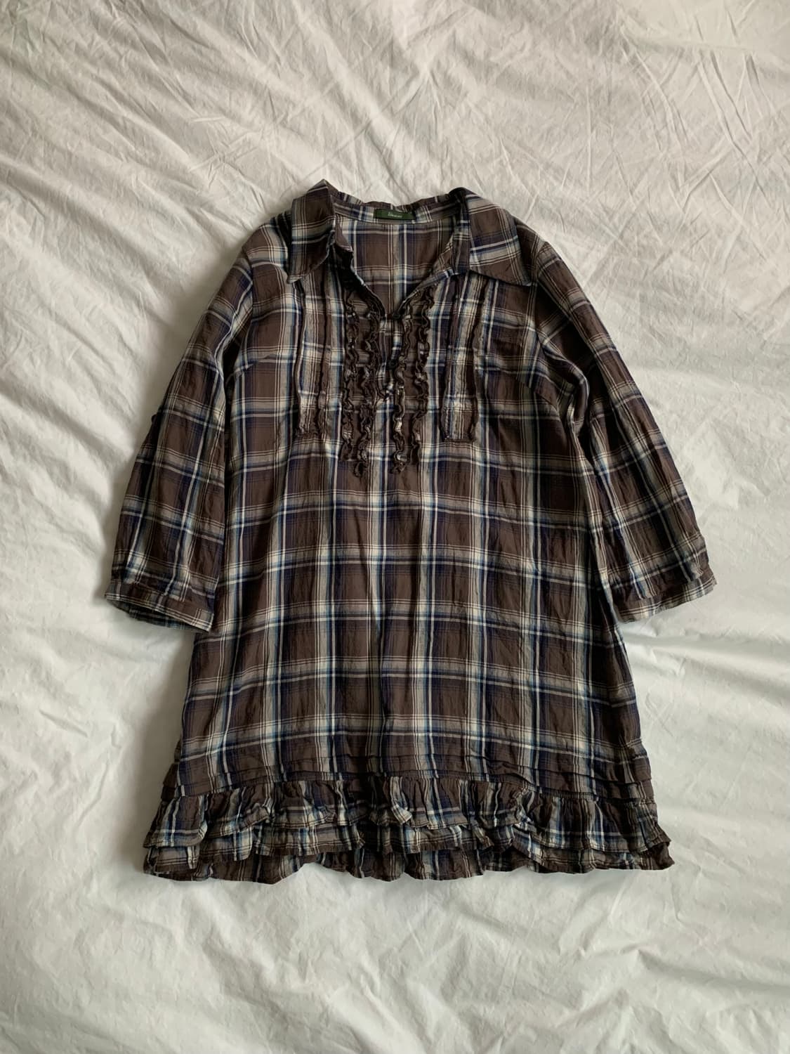 브라운 프릴 체크 블라우스 상품이미지1