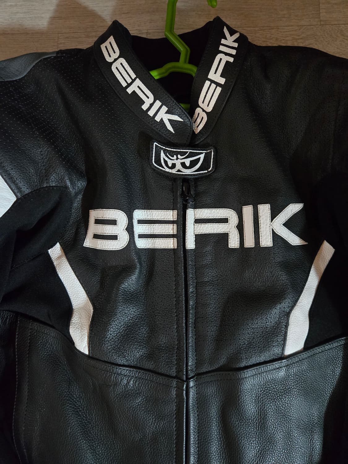 베릭 레이싱자켓 54사이즈 보호대 포함 상품이미지2