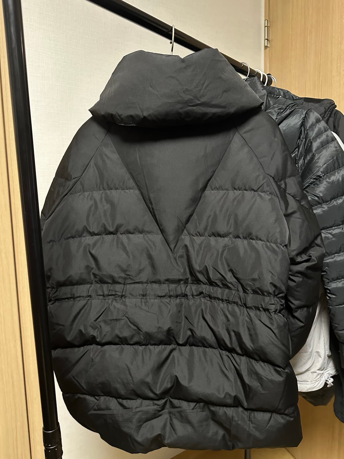 더 엣지 블랙 여성 패딩 66사이즈 상품이미지2